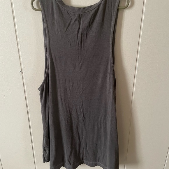American Eagle Gray Tank - Picture 3 of 3